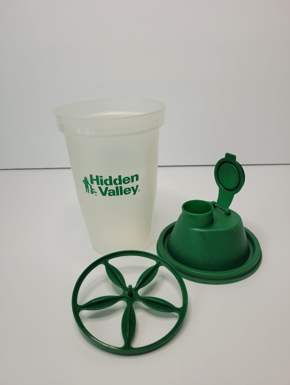 Hidden Valley Ranch Dressing Shaker Blender Mixer Green 16oz Wheel Vintage USA